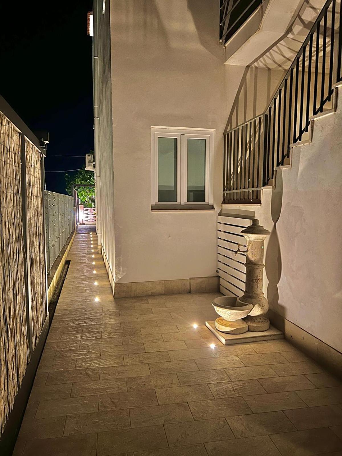 Villa Latino Βιέστε Εξωτερικό φωτογραφία